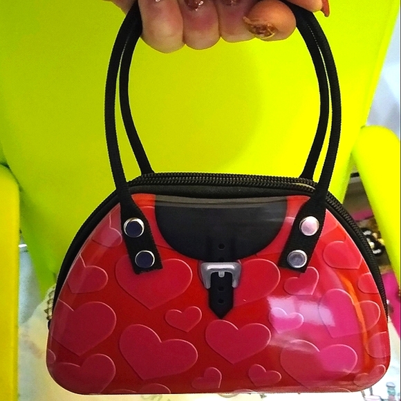 Rare Red Hearts Novelty Purse (Limited Run) - Picture 3 of 9